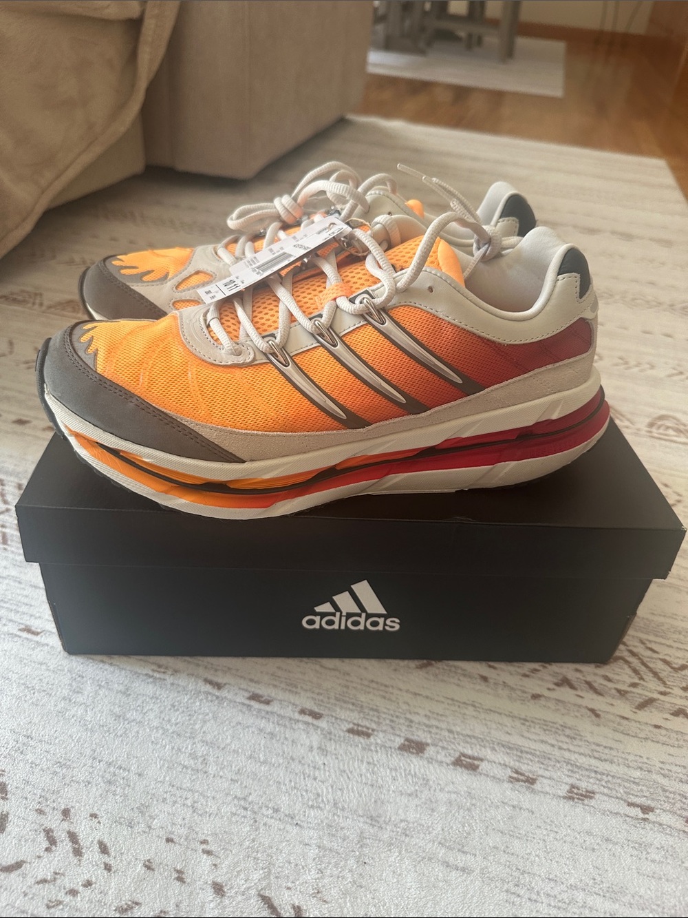 *New Stock*  Adidas HRMY Men’s Size 10